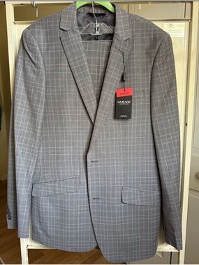 New Lineage Slim Fit 2 piece Gray plaid Suit 42L 36W